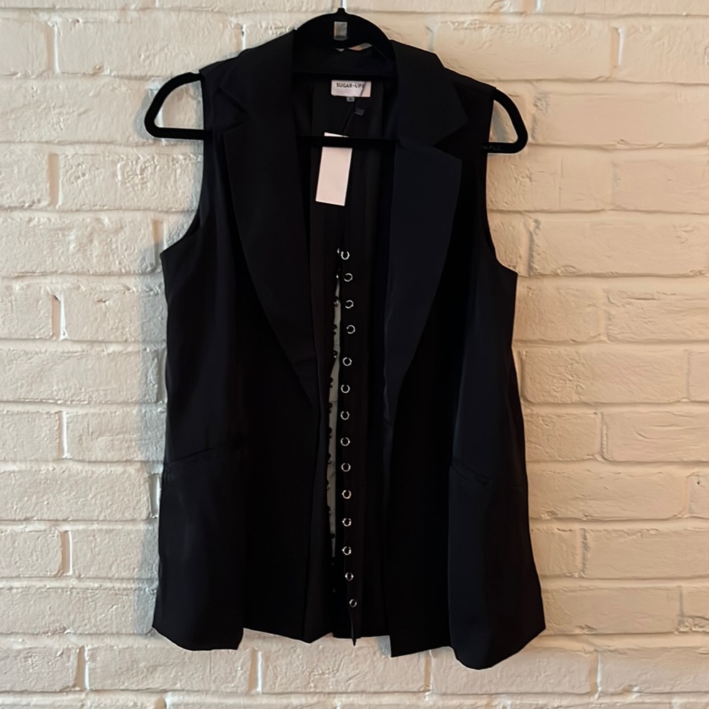 NWT - size small vest